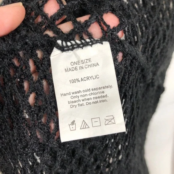 Black Netting Knit Infinity Loop Scarf - Picture 5 of 5